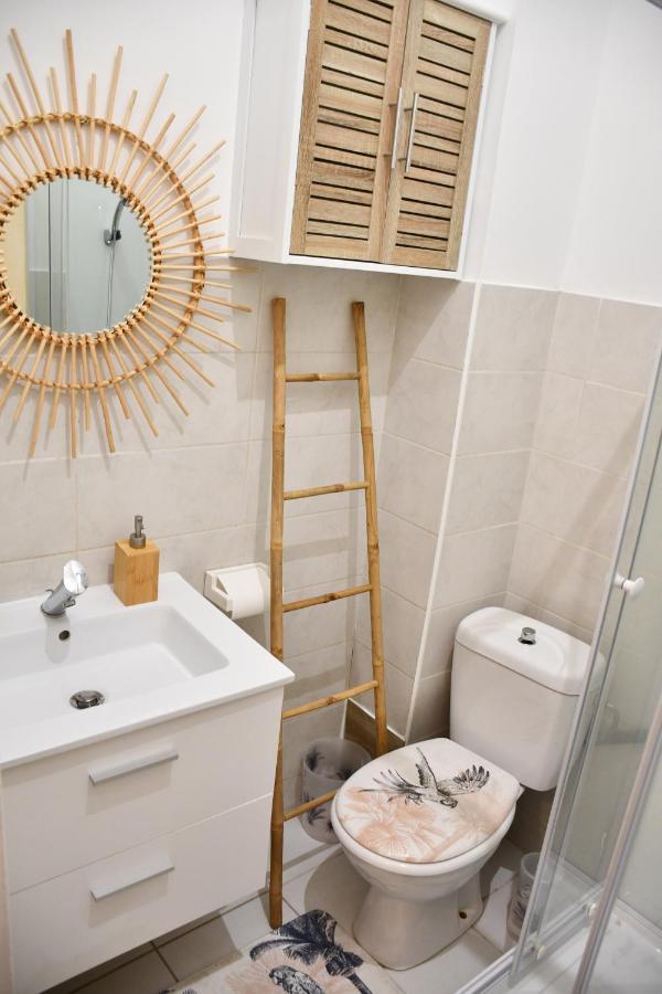 Le Cabanon H24,Atypique,Cosy,Port,Plage,Wifi,Netflix La Seyne-sur-Mer Esterno foto