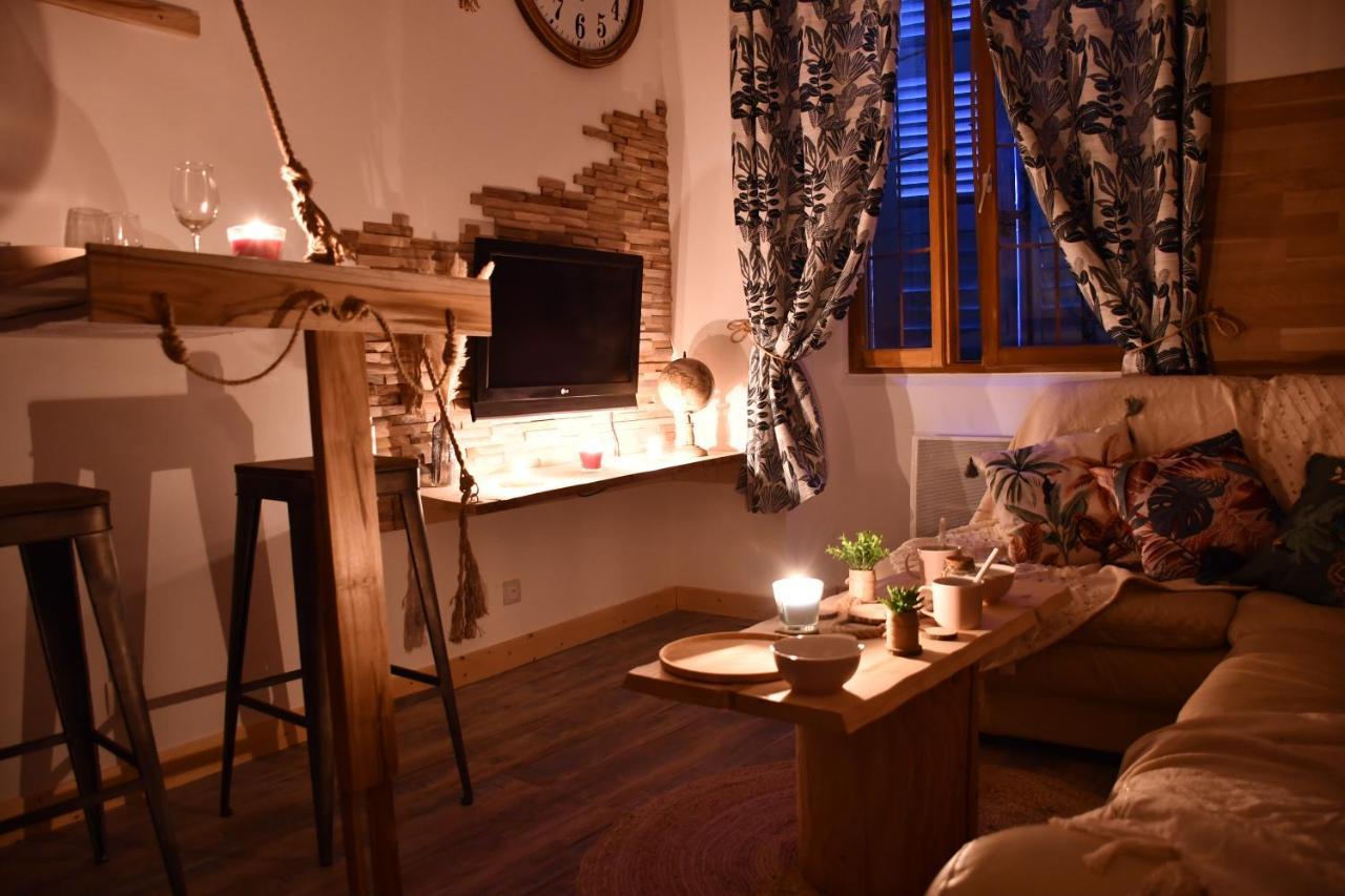 Le Cabanon H24,Atypique,Cosy,Port,Plage,Wifi,Netflix La Seyne-sur-Mer Esterno foto