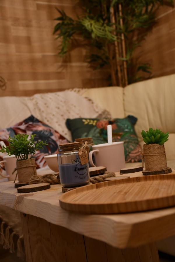 Le Cabanon H24,Atypique,Cosy,Port,Plage,Wifi,Netflix La Seyne-sur-Mer Esterno foto