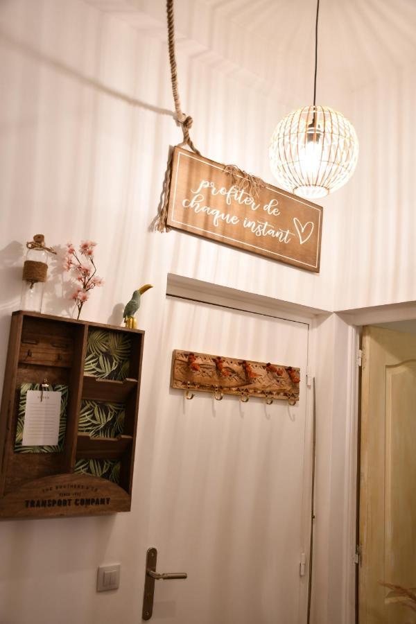 Le Cabanon H24,Atypique,Cosy,Port,Plage,Wifi,Netflix La Seyne-sur-Mer Esterno foto
